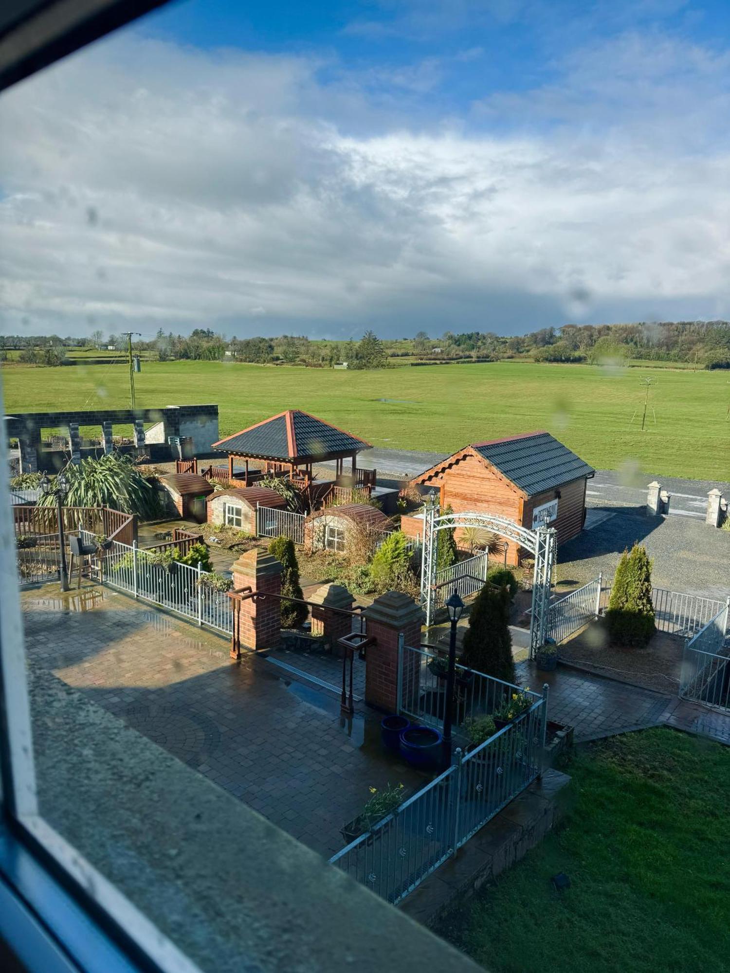 Dulrush Lodge Guest House, Restaurant And Self-Catering Belleek Bagian luar foto